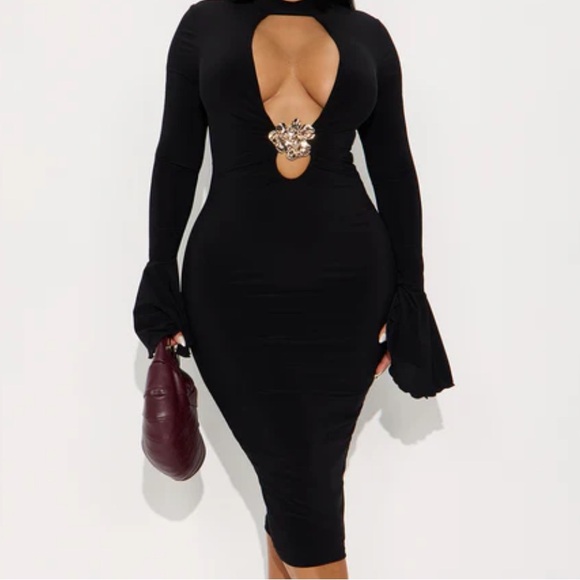Fashion Nova Dresses & Skirts - Jaiden Cut Out Midi Dress - Black